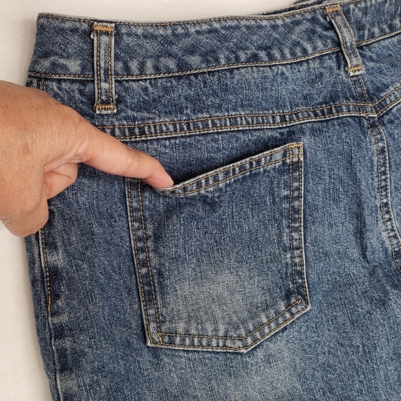 Portmans Womens 100% Cotton Denim Med. Wash Mini Skirt sz 12 - Picture 7 of 9